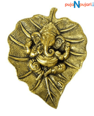 Ganesh Statue on Leaf