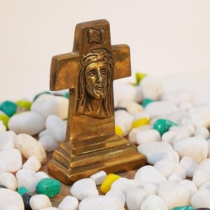 Jesus Christ Statue Idol for Home - Jesus Christ Cross Statue for Car Dashboarad 2
