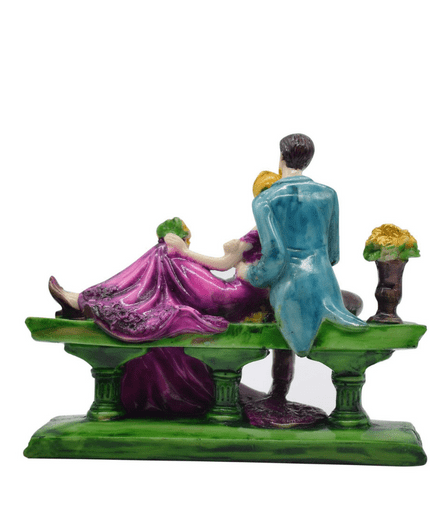 couple showpiece love statue gift